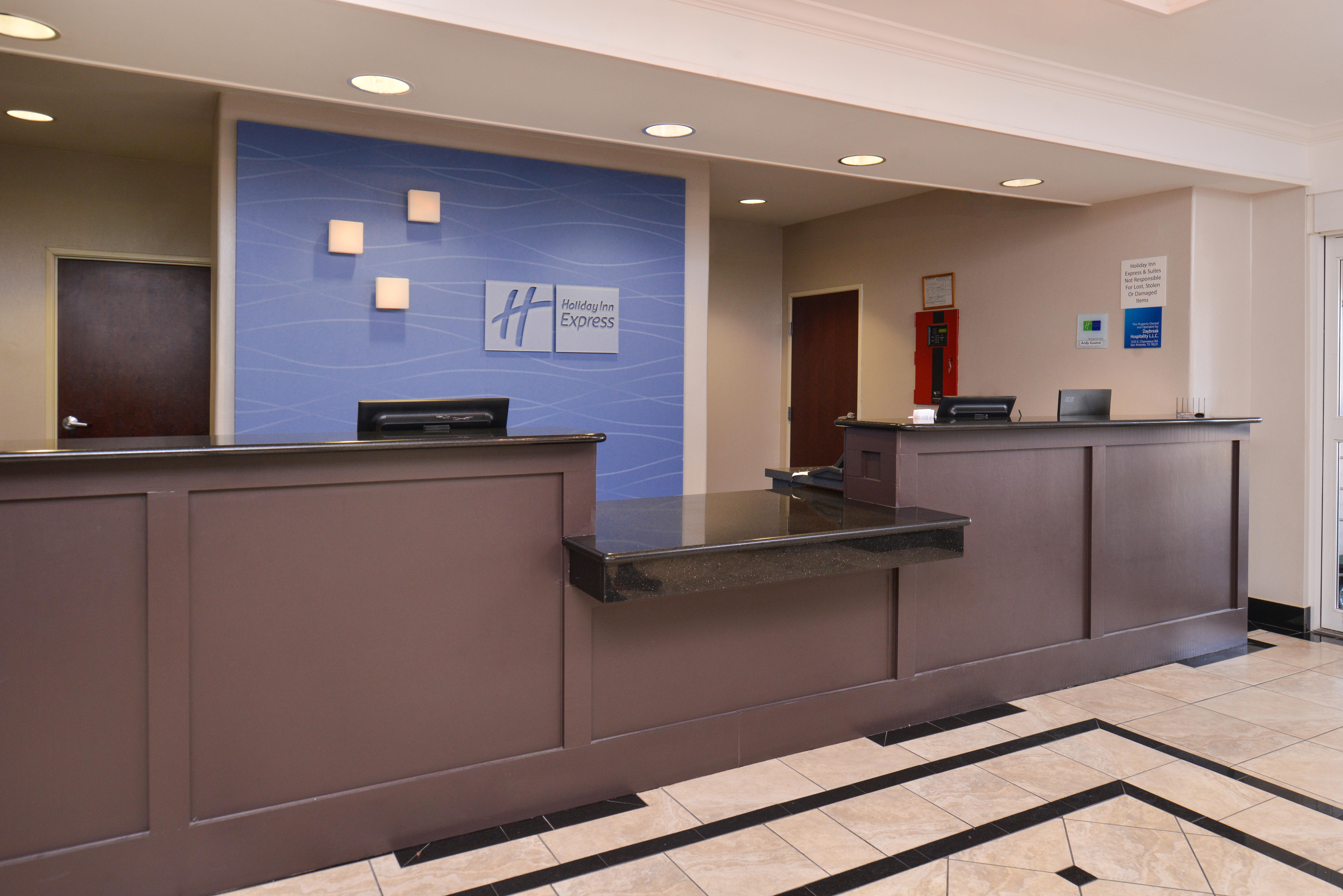 Holiday Inn Express & Suites San Antonio South Buitenkant foto