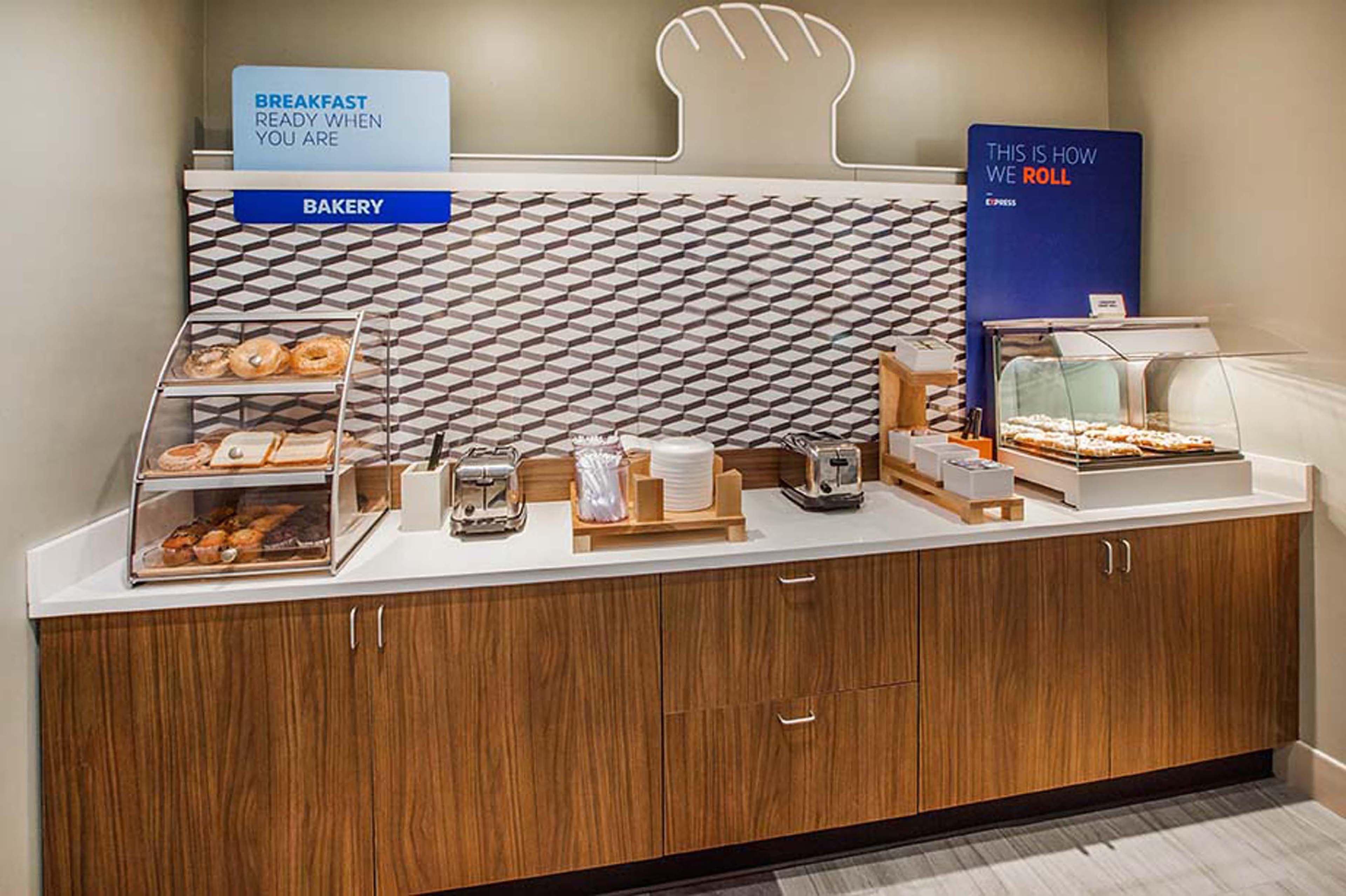 Holiday Inn Express & Suites San Antonio South Buitenkant foto