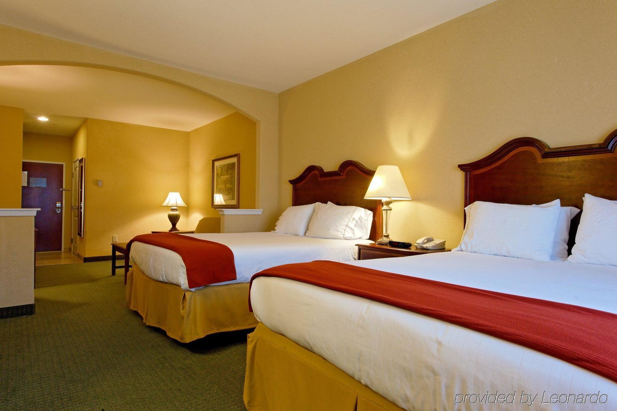 Holiday Inn Express & Suites San Antonio South Buitenkant foto